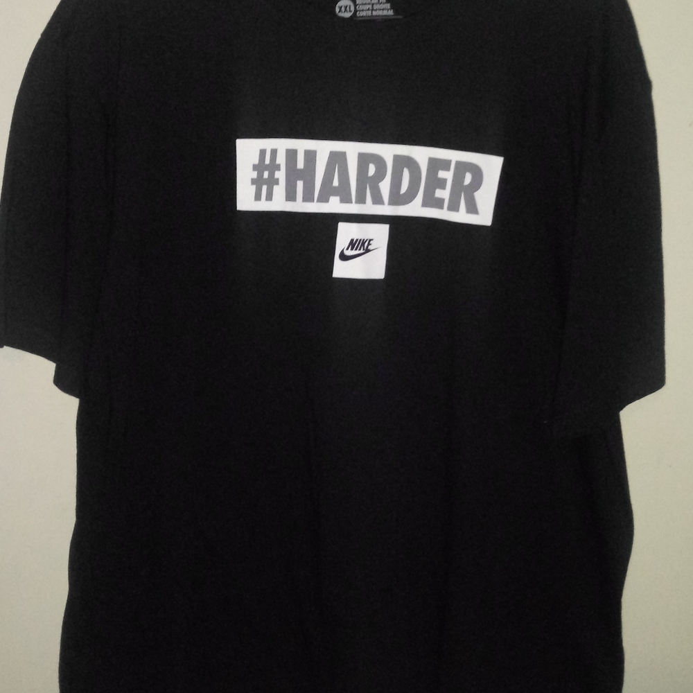 Nike tee